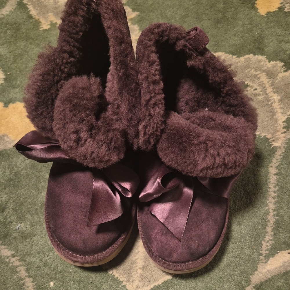 UGG Purple Shearling Ribbon Winter Boots